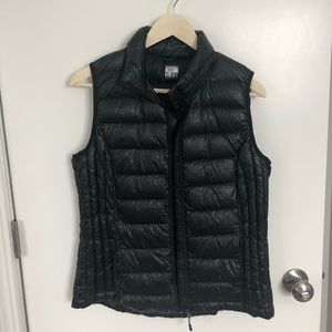 Weatherproof hiking vest